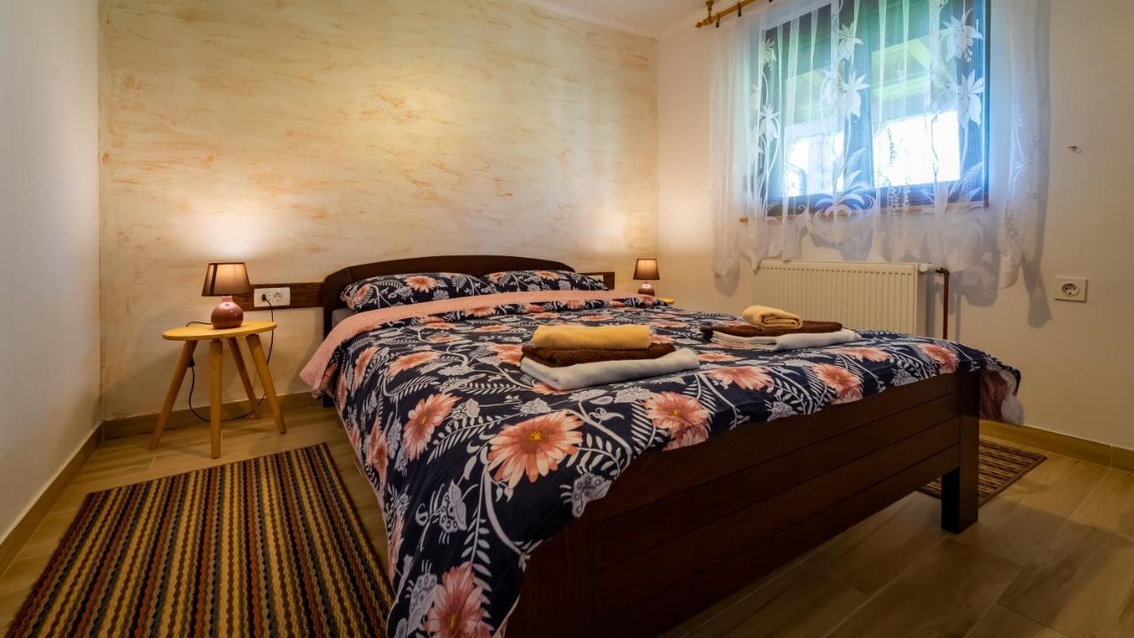 Holiday Home "Sleme" With Jacuzzi, Big Garden And Arbor With Fireplace Skrad Exterior foto